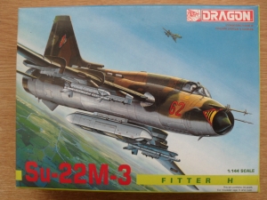 DRAGON 1/144 4510 Su-22M-3 FITTER H